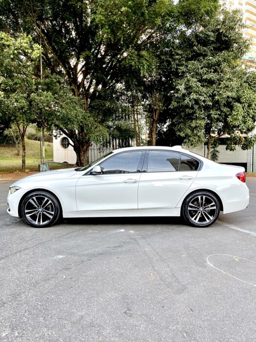 BMW 320i 2018 completo