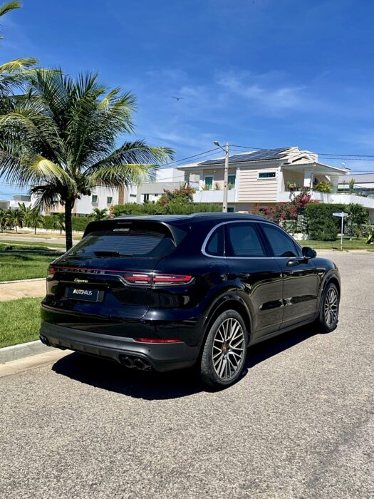 PORSCHE CAYENNE 2020 completo