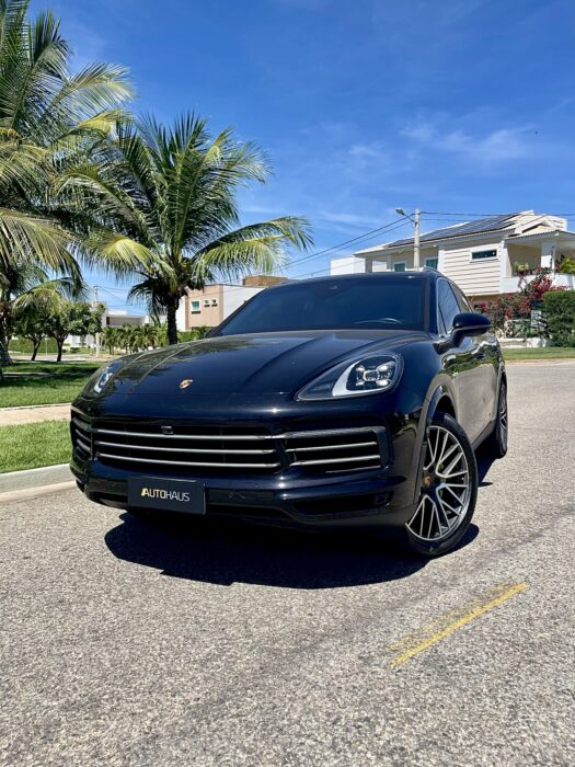 PORSCHE CAYENNE 2020 completo