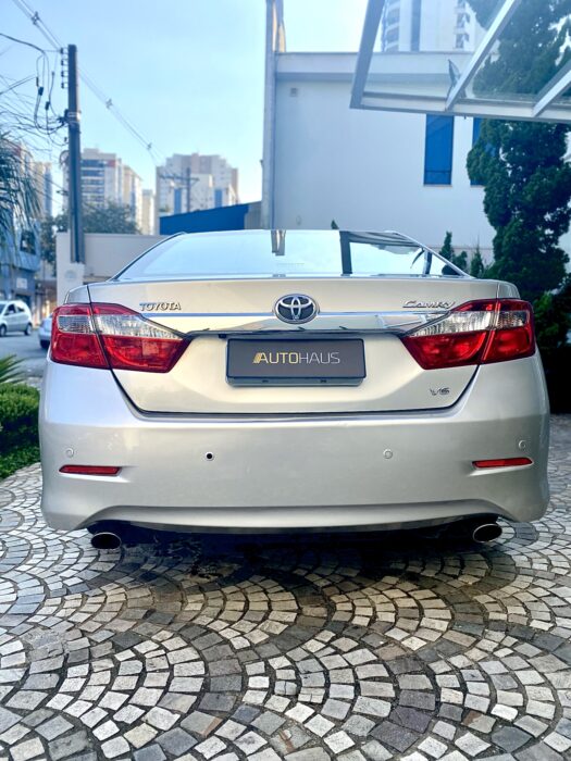 TOYOTA Camry 2013 completo