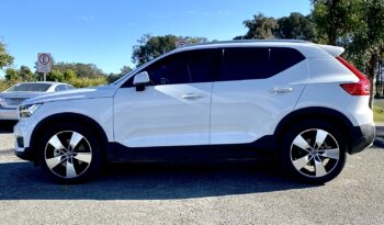 VOLVO XC40 2019 completo