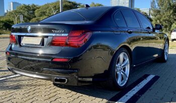 BMW 750 2014 completo