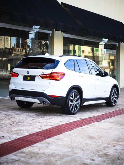 BMW X1 2018 completo