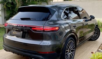 PORSCHE CAYENNE 2020 completo