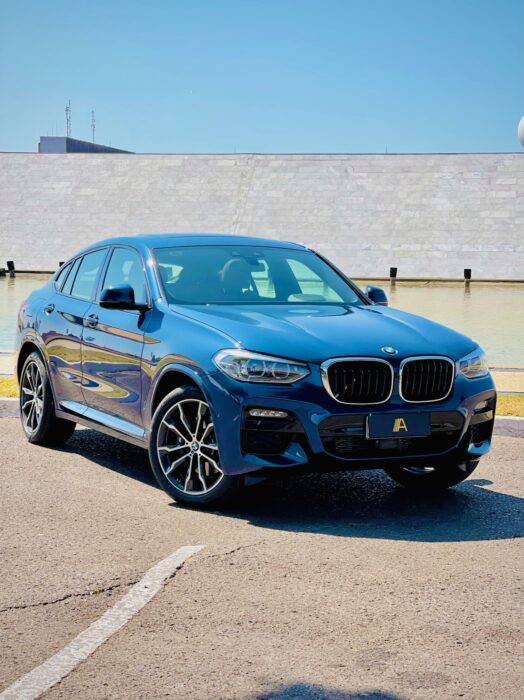 BMW X4 2020 completo