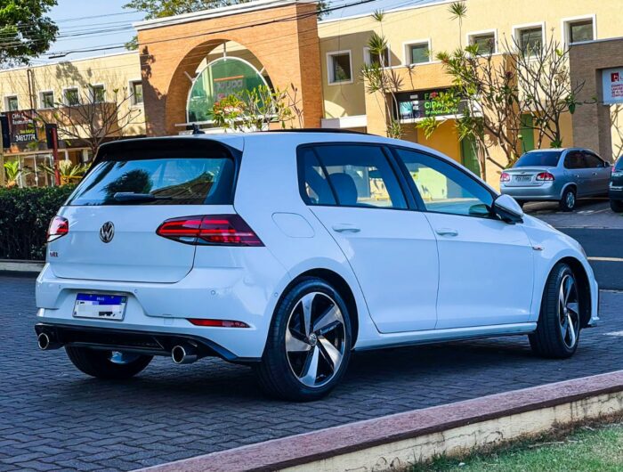 VOLKSWAGEN GOLF 2019 completo