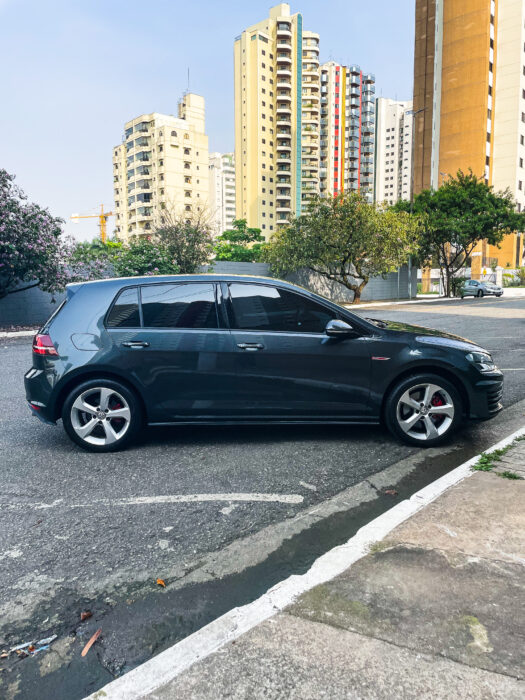 VOLKSWAGEN GOLF 2017 completo