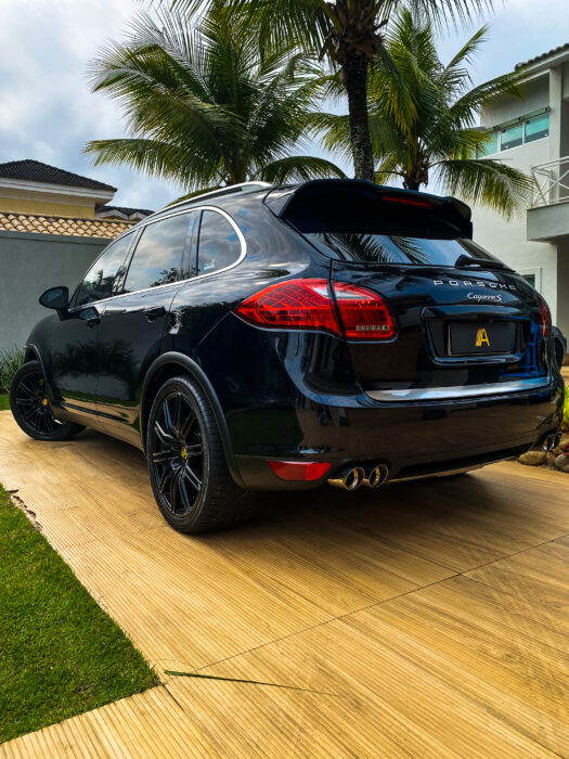 PORSCHE CAYENNE 2012 completo