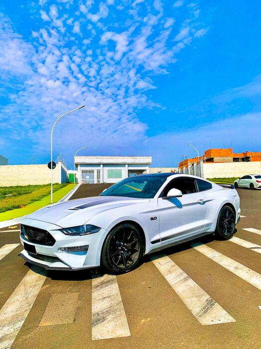 FORD Mustang 2020 completo