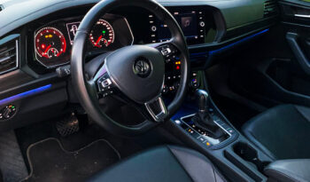 VOLKSWAGEN JETTA 2018 completo