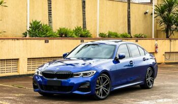 BMW 330 2019 completo