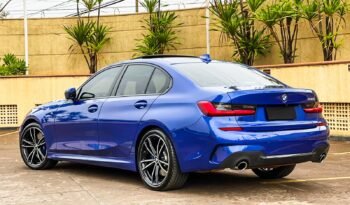 BMW 330 2019 completo