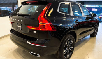 VOLVO XC60 2021 completo