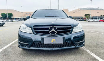 MERCEDES-BENZ C180 2013 completo