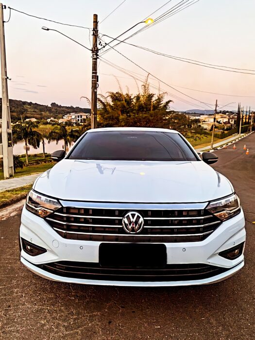 VOLKSWAGEN JETTA 2018 completo