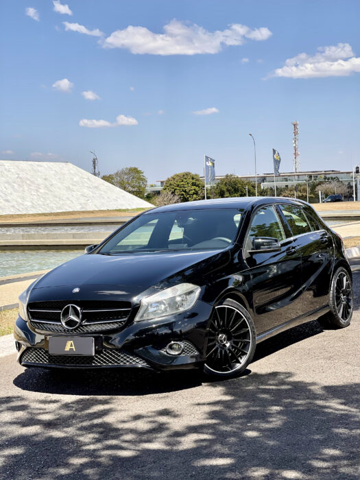 MERCEDES-BENZ A200 2014 completo