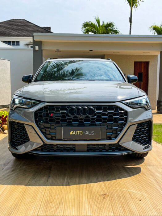 AUDI RS Q3 2021 completo