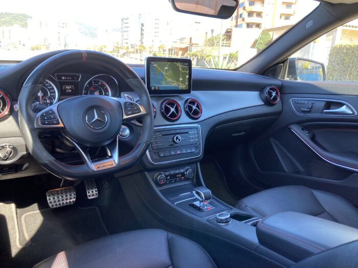 MERCEDES-BENZ CLASSE CLA 2015 completo