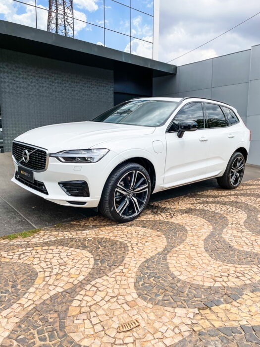 VOLVO XC60 2020 completo