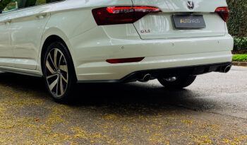 VOLKSWAGEN JETTA 2019 completo