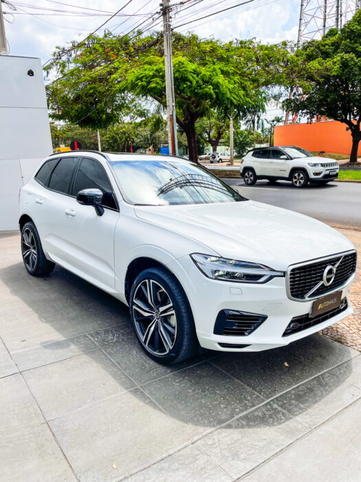 VOLVO XC60 2020 completo