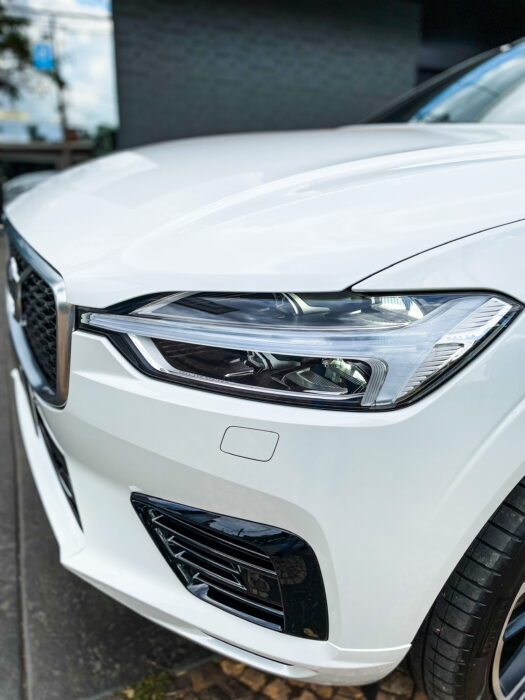 VOLVO XC60 2020 completo