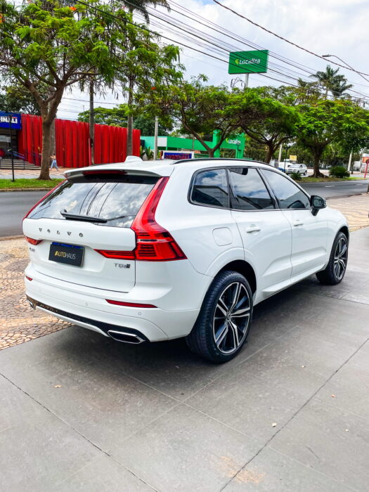 VOLVO XC60 2020 completo