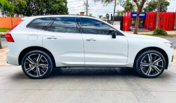 VOLVO XC60 2020 completo