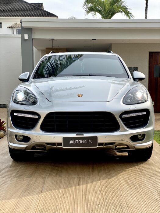 PORSCHE CAYENNE 2014 completo