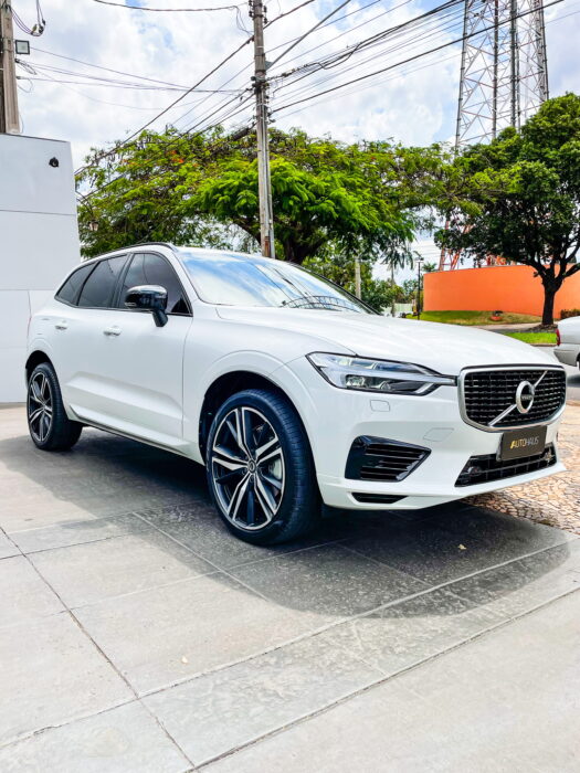 VOLVO XC60 2020 completo