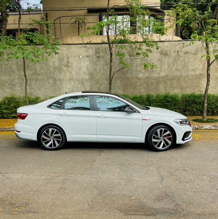 VOLKSWAGEN JETTA 2019 completo