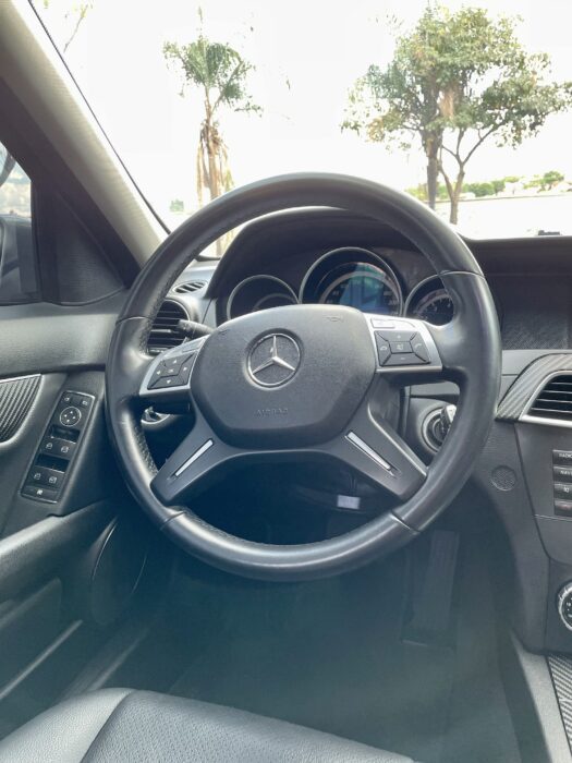 MERCEDES-BENZ C180 2012 completo