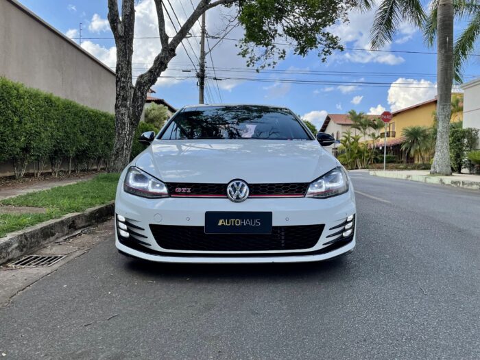 VOLKSWAGEN GOLF 2015 completo