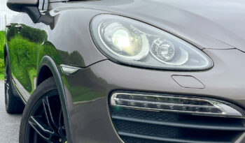 PORSCHE CAYENNE 2011 completo