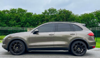 PORSCHE CAYENNE 2011 completo