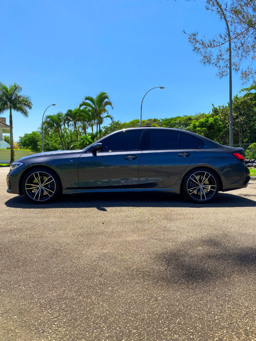 BMW 330i 2020 completo