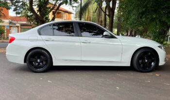 BMW 320i 2015 completo