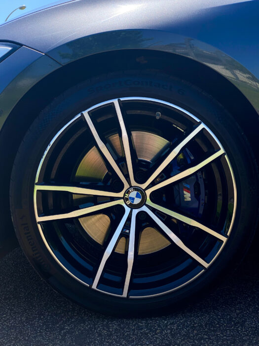 BMW 330i 2020 completo