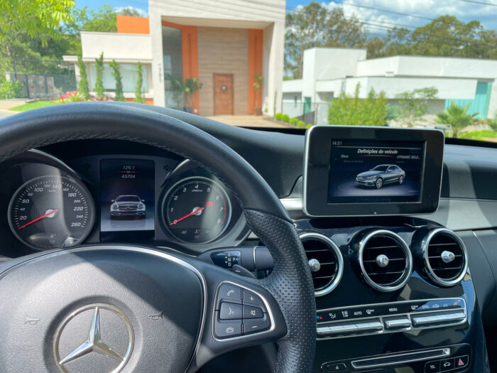 MERCEDES-BENZ C180 2018 completo