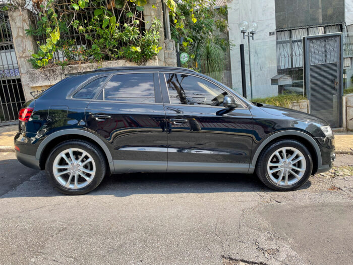 AUDI Q3 2014 completo