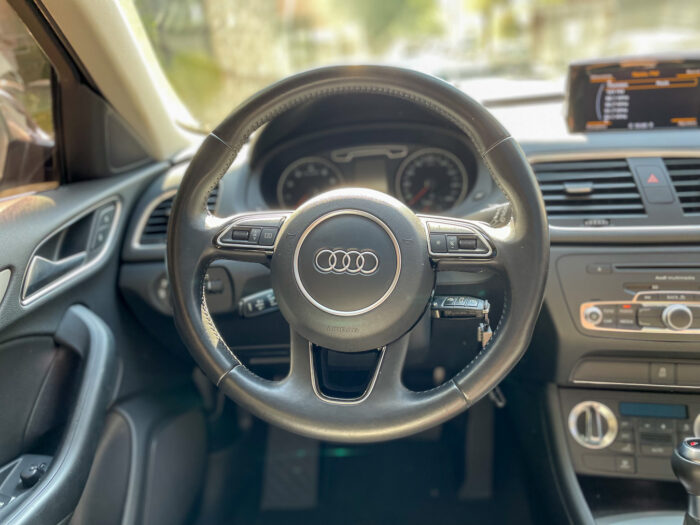 AUDI Q3 2014 completo