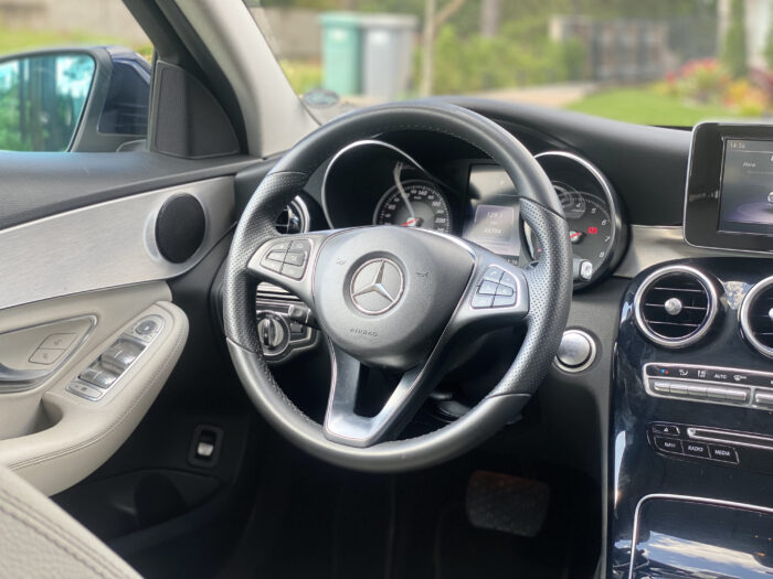 MERCEDES-BENZ C180 2018 completo