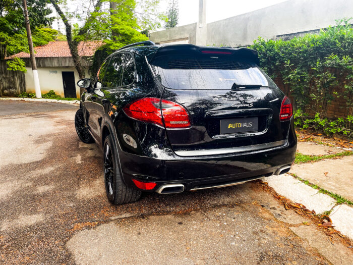 PORSCHE CAYENNE 2012 completo