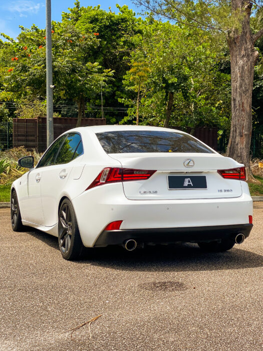 LEXUS IS 250 2014 completo