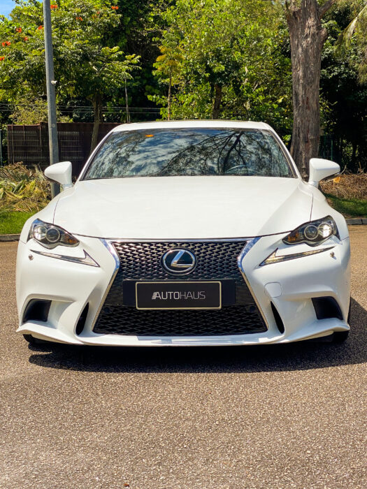 LEXUS IS 250 2014 completo