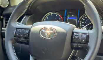 TOYOTA HILUX SW4 2021 completo