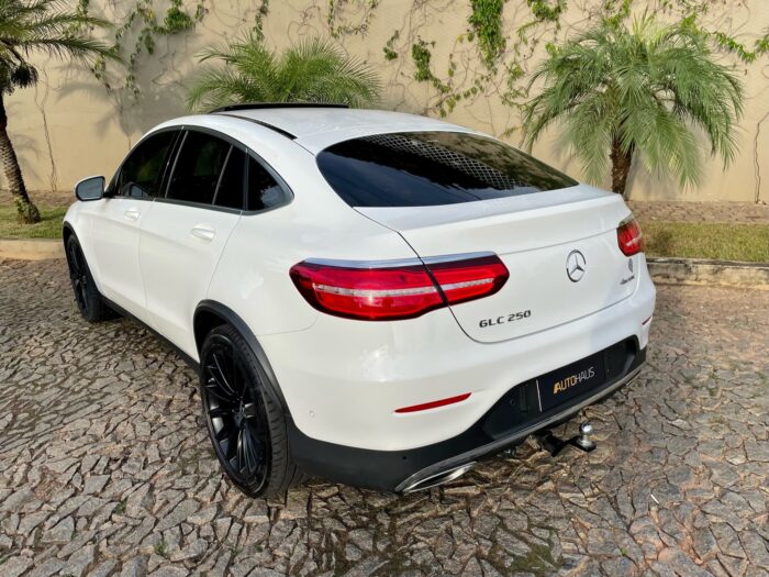 MERCEDES-BENZ GLC 250 2018 completo