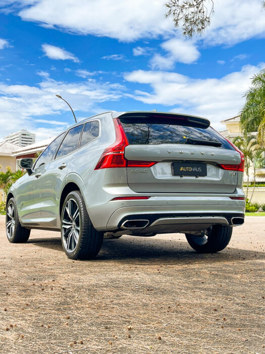 VOLVO XC60 2018 completo