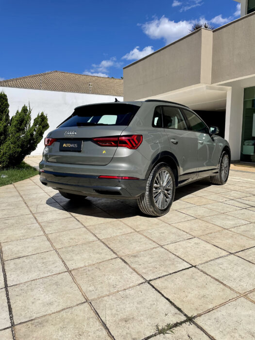 AUDI Q3 2021 completo