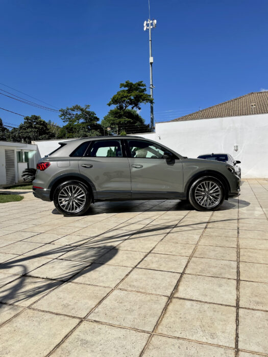 AUDI Q3 2021 completo